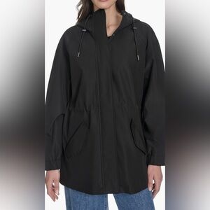 NWT Levi’s Hooded Water Resistant Women’s Jacket Size XS Black